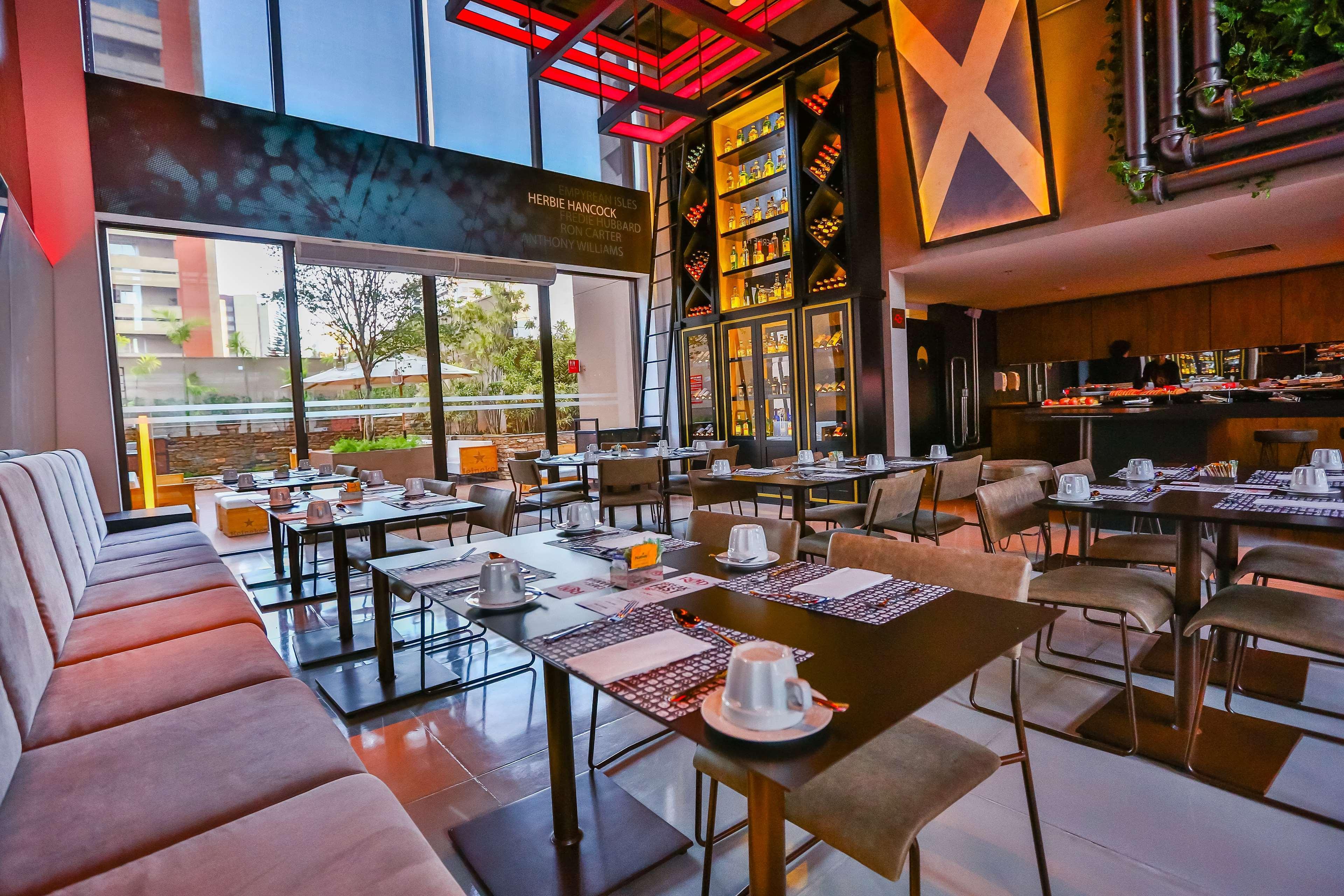 Radisson Red Campinas Hotel