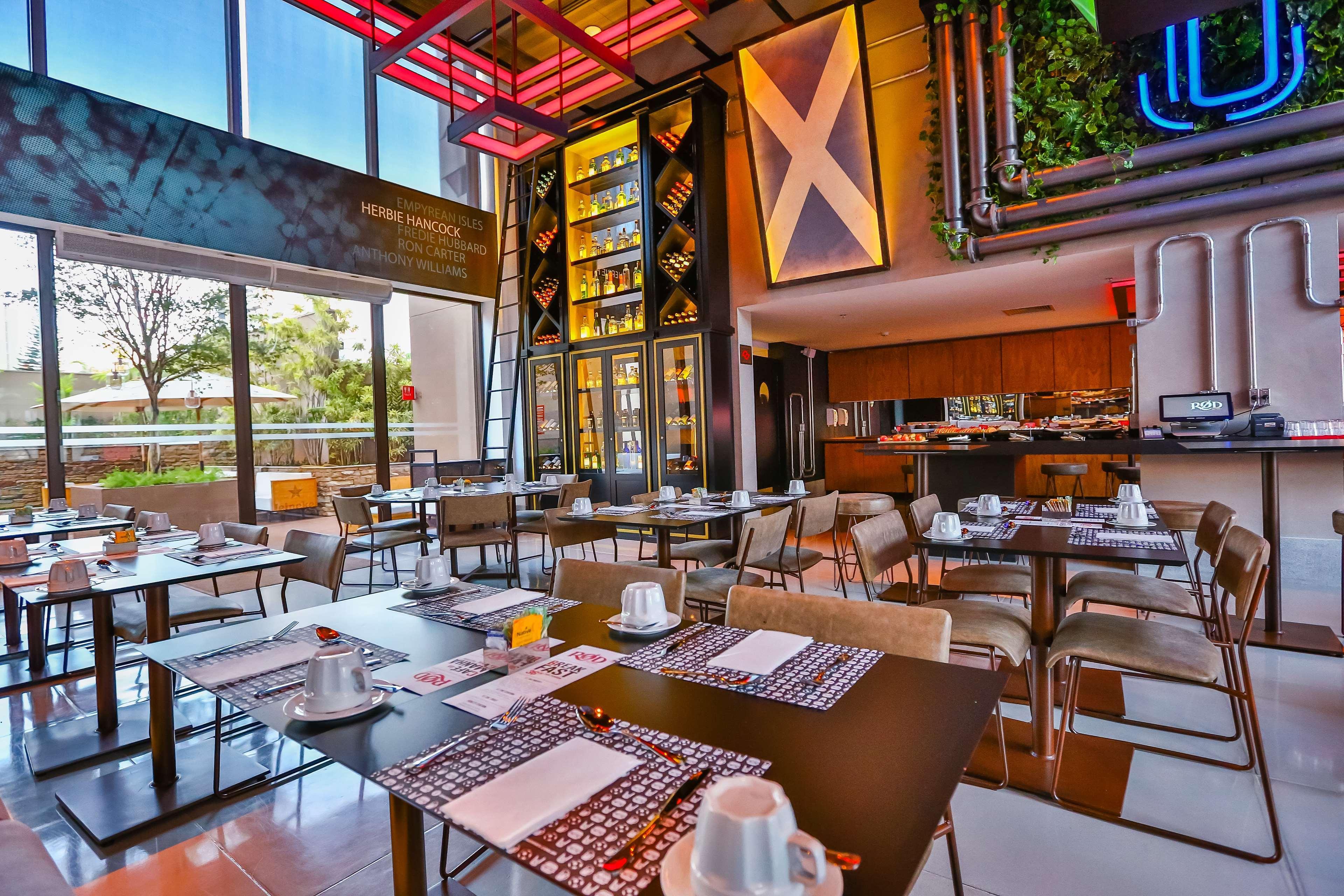 Hotel Radisson Red Campinas 5*